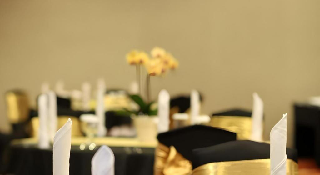 The Mirah Hotel بوكور المظهر الخارجي الصورة